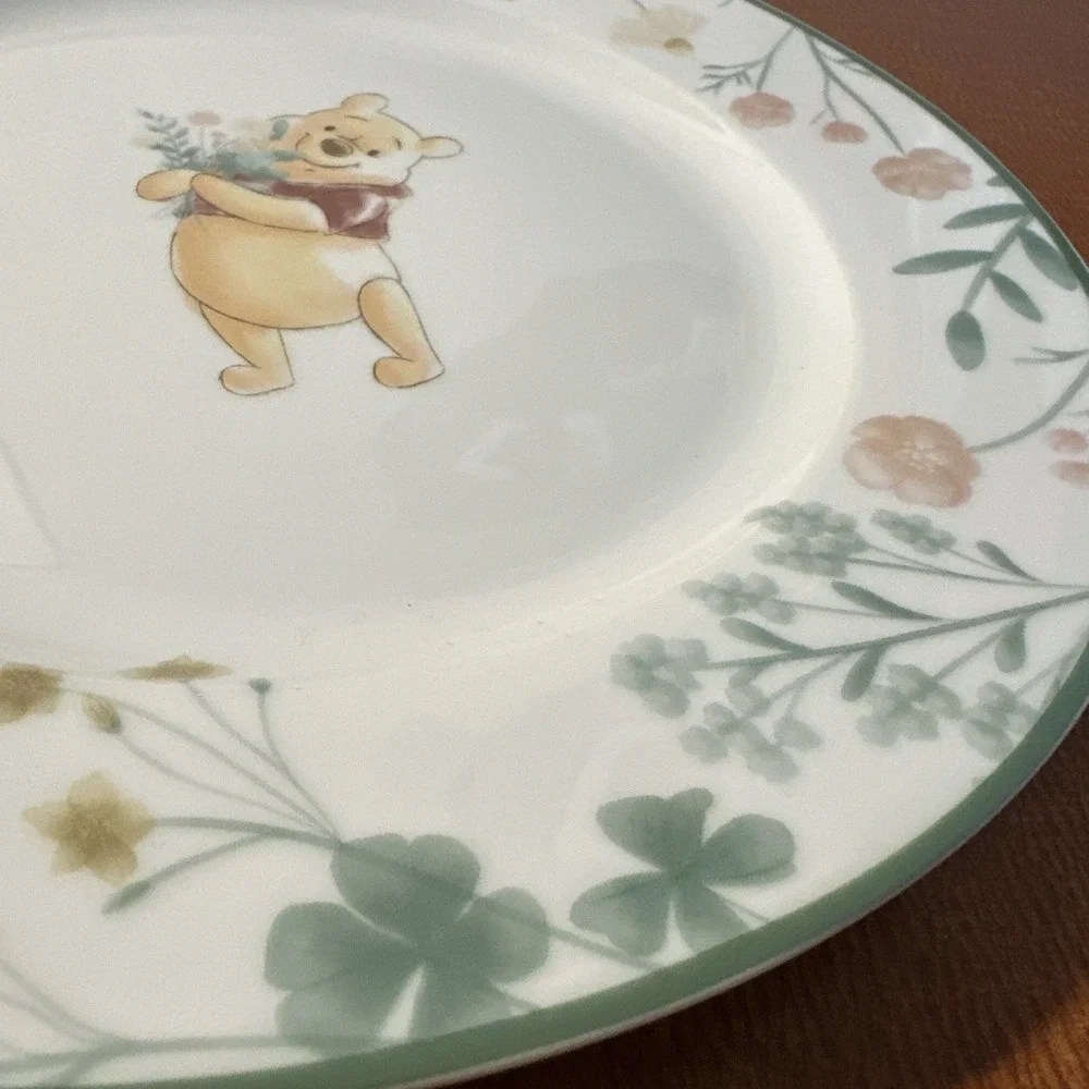 DISNEY‎ Winnie the Pooh Green Misty Mornings Dinner Plate